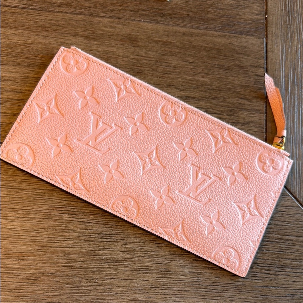 Louis Vuitton Pochette Felicie Empreinte Pink; Like new! - Picture 14 of 17